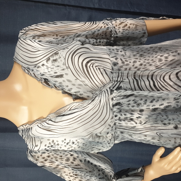 Dress - Picture 3 of 8